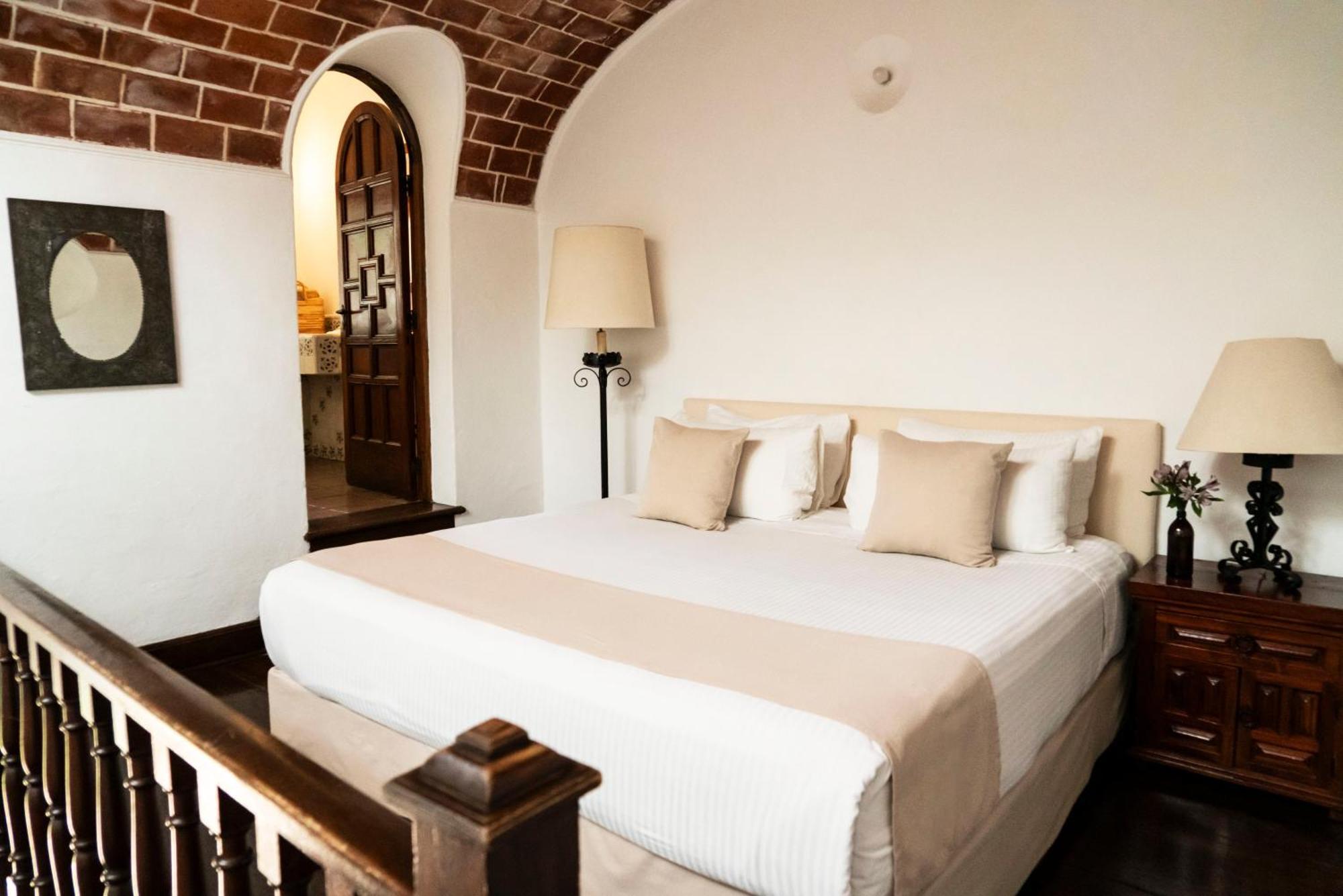 Posada Del Tepozteco - Hotel & Gallery Тепоцтлан Екстериор снимка