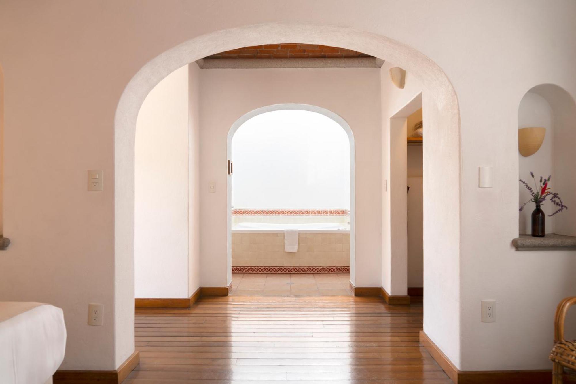 Posada Del Tepozteco - Hotel & Gallery Тепоцтлан Екстериор снимка