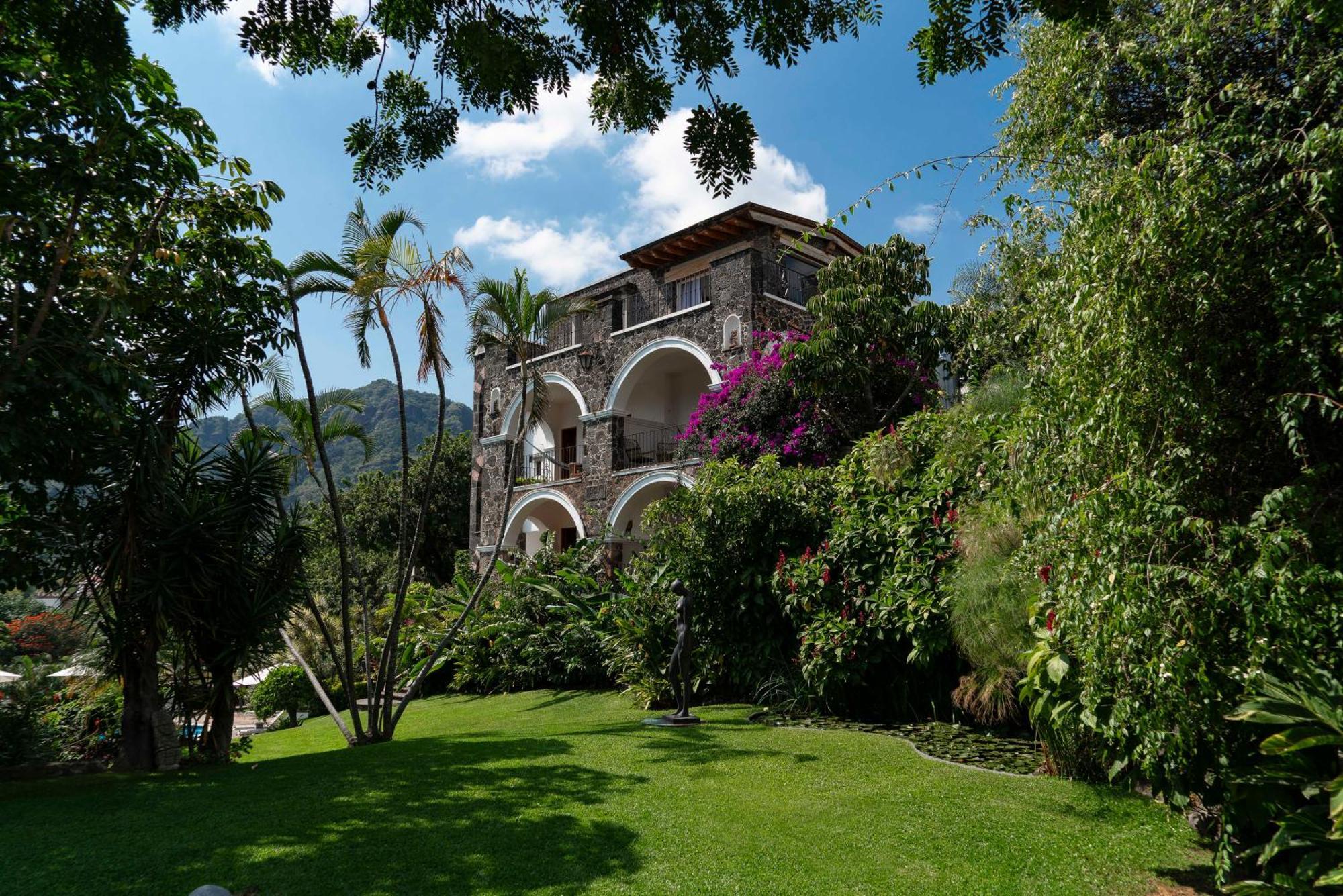 Posada Del Tepozteco - Hotel & Gallery Тепоцтлан Екстериор снимка