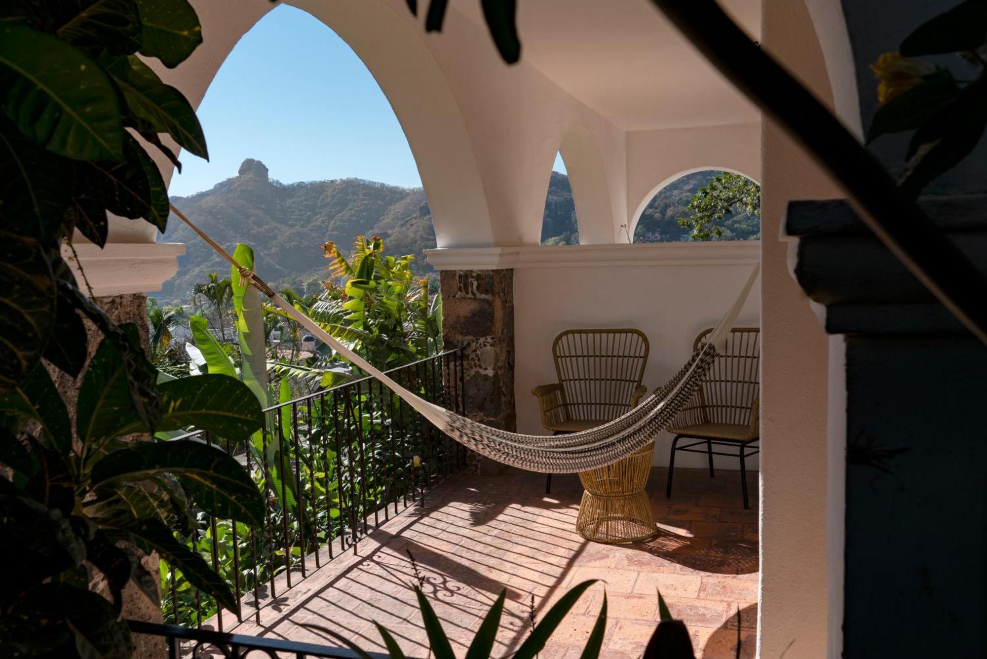Posada Del Tepozteco - Hotel & Gallery Тепоцтлан Екстериор снимка