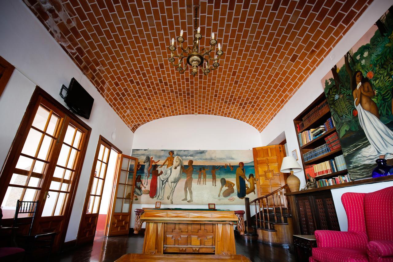 Posada Del Tepozteco - Hotel & Gallery Тепоцтлан Екстериор снимка