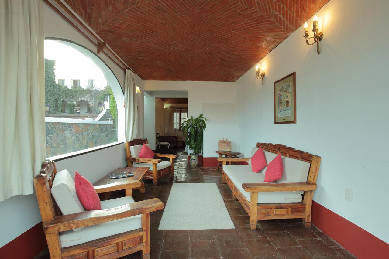 Posada Del Tepozteco - Hotel & Gallery Тепоцтлан Екстериор снимка